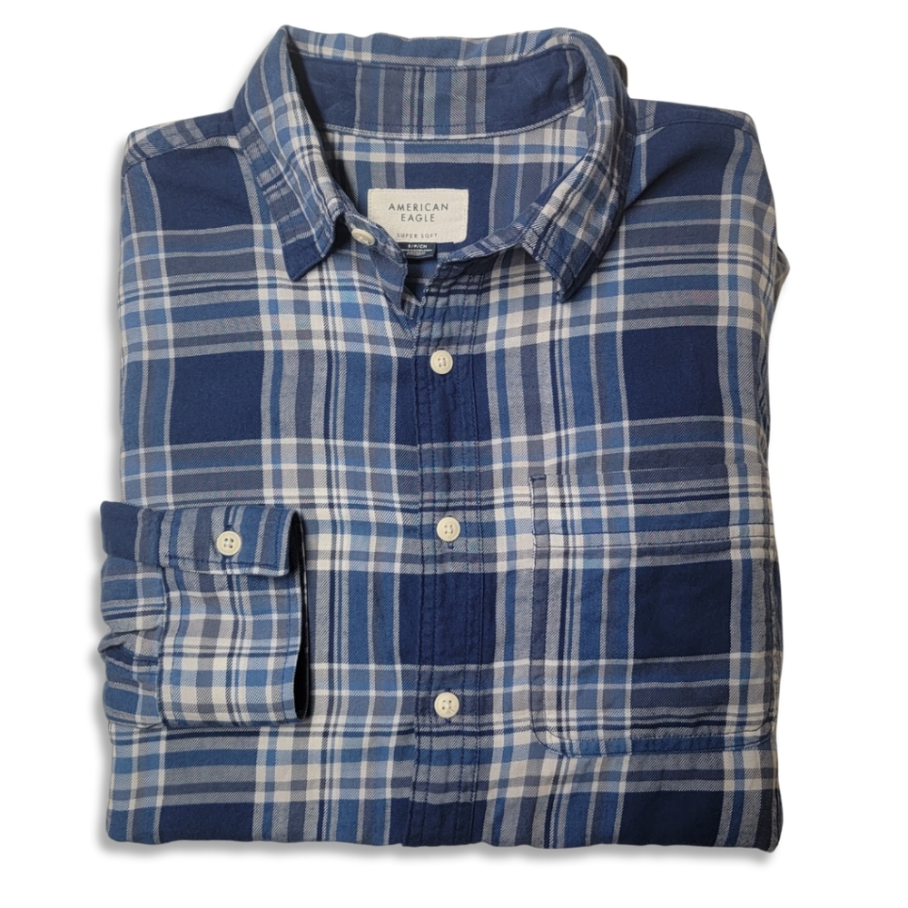American Eagle Blue Plaid Long Sleeve Button Down Shirt